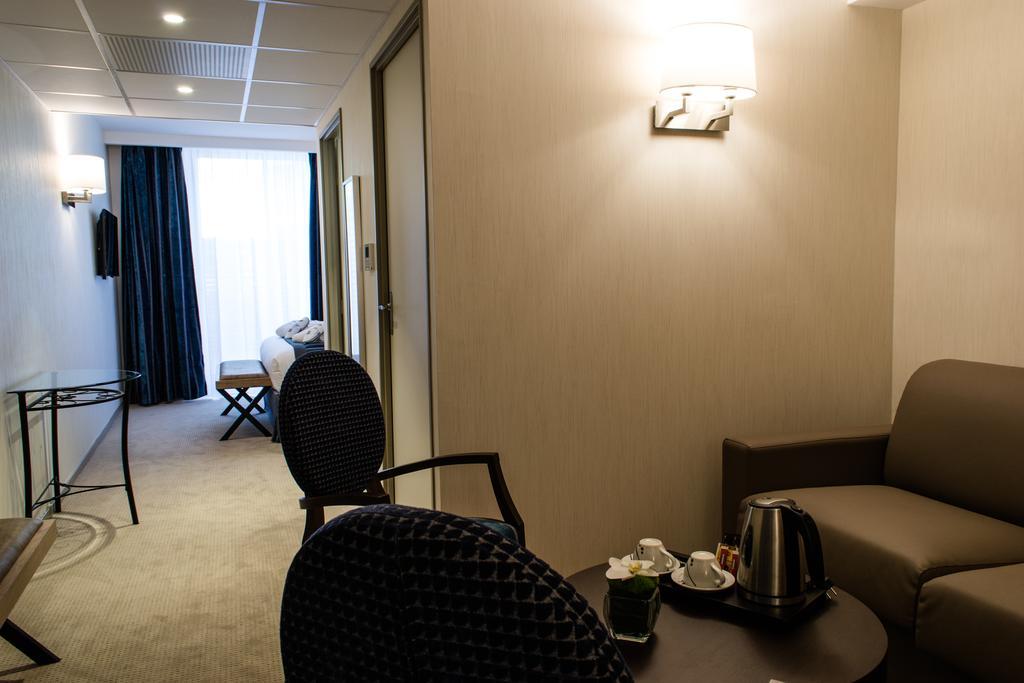 Hotel Le Rive Droite & Spa Лурд Экстерьер фото